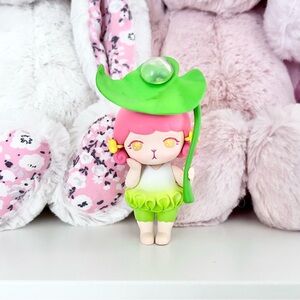 POP MART Bunny Playfulness - Sheltering from Rain